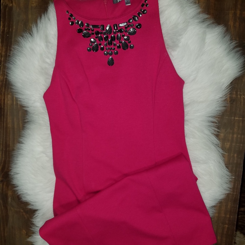 Jennifer Lopez pink knit jewel dress